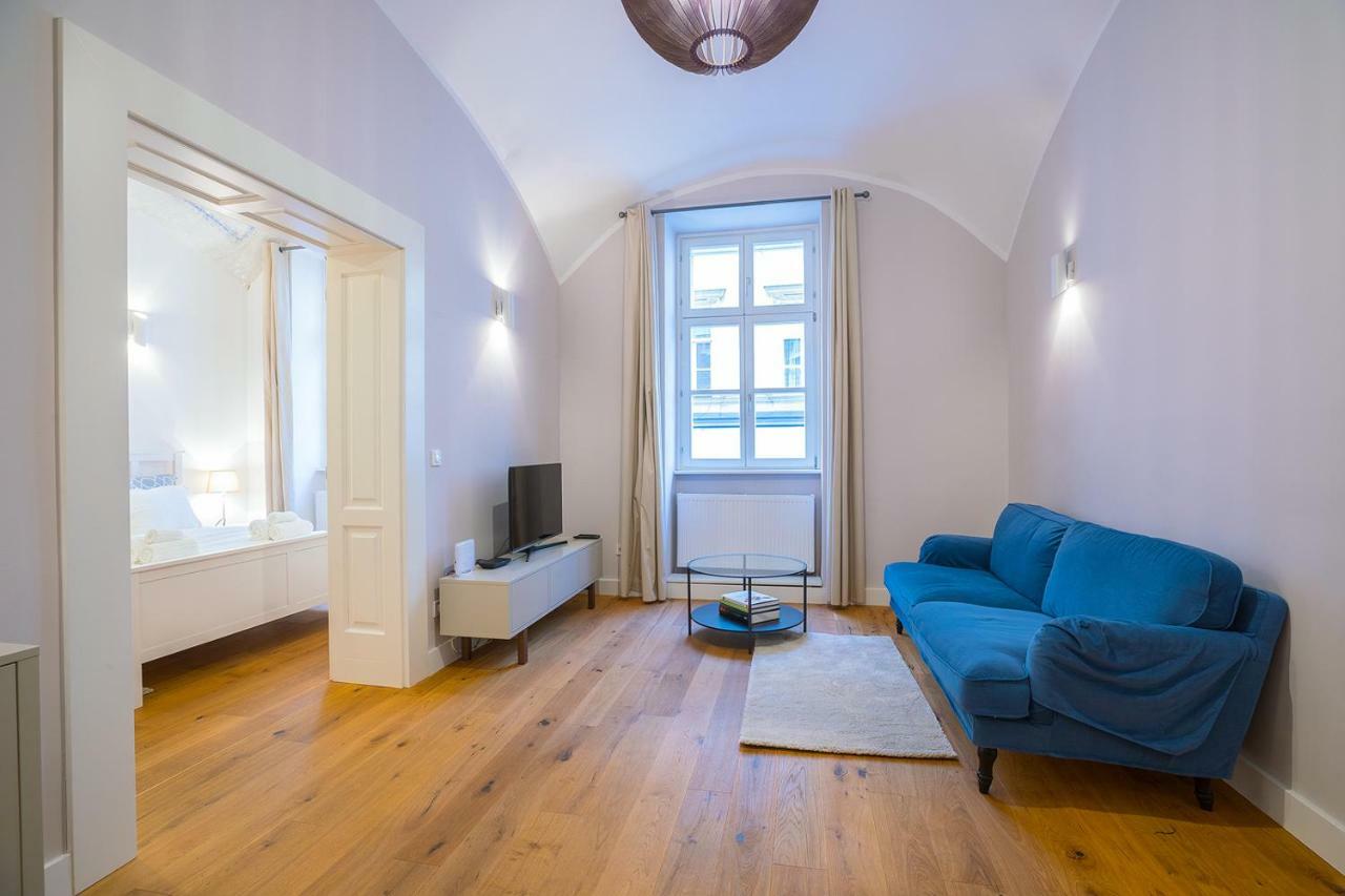 Deluxe Apartment Talia ซาเกร็บ ภายนอก รูปภาพ