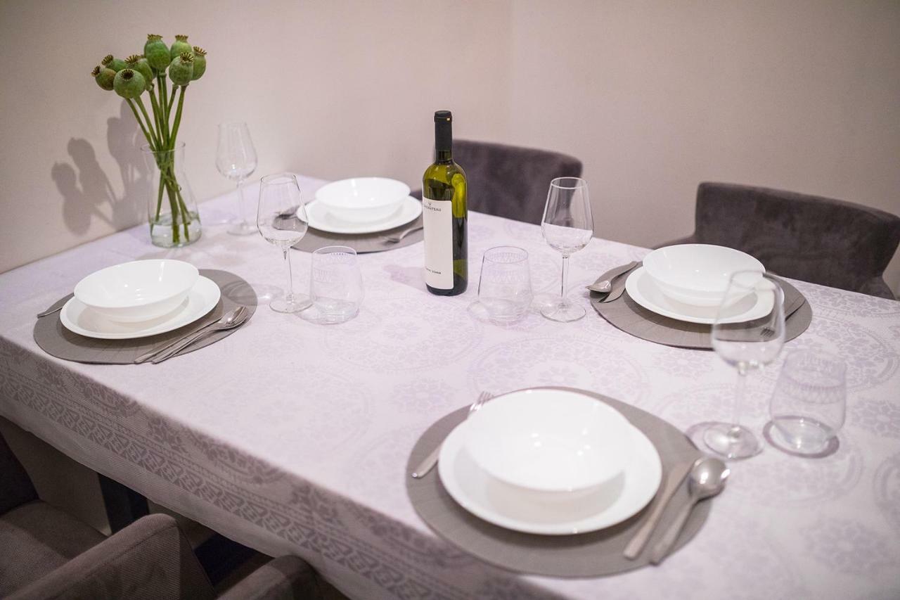 Deluxe Apartment Talia ซาเกร็บ ภายนอก รูปภาพ